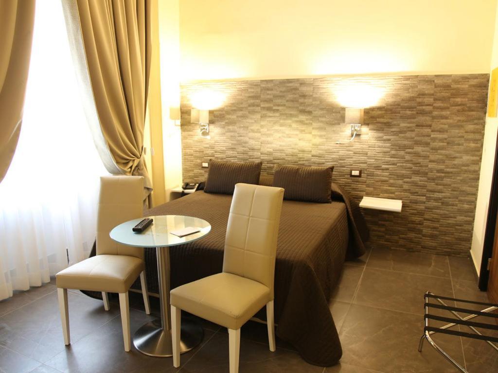 Boutique Piazza Carita