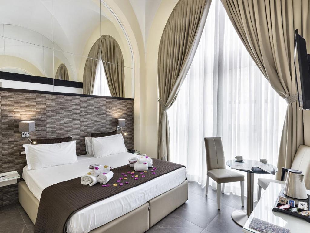 Boutique Piazza Carita Hotel Naples
