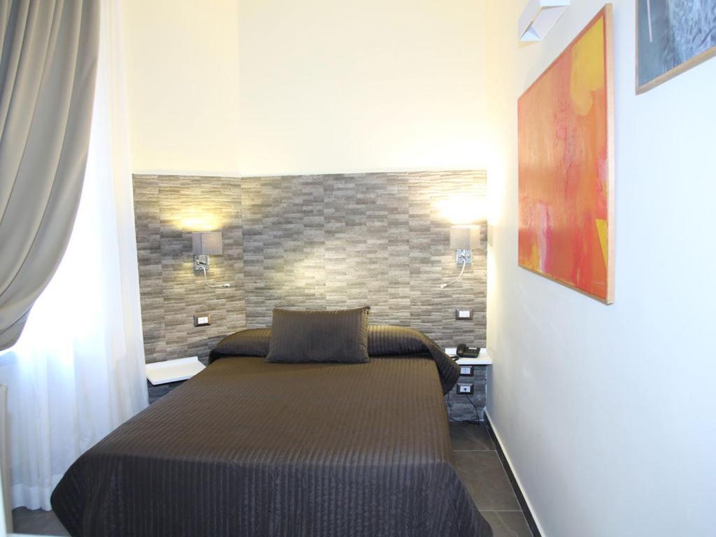 Hotel Boutique Piazza Carita 4*