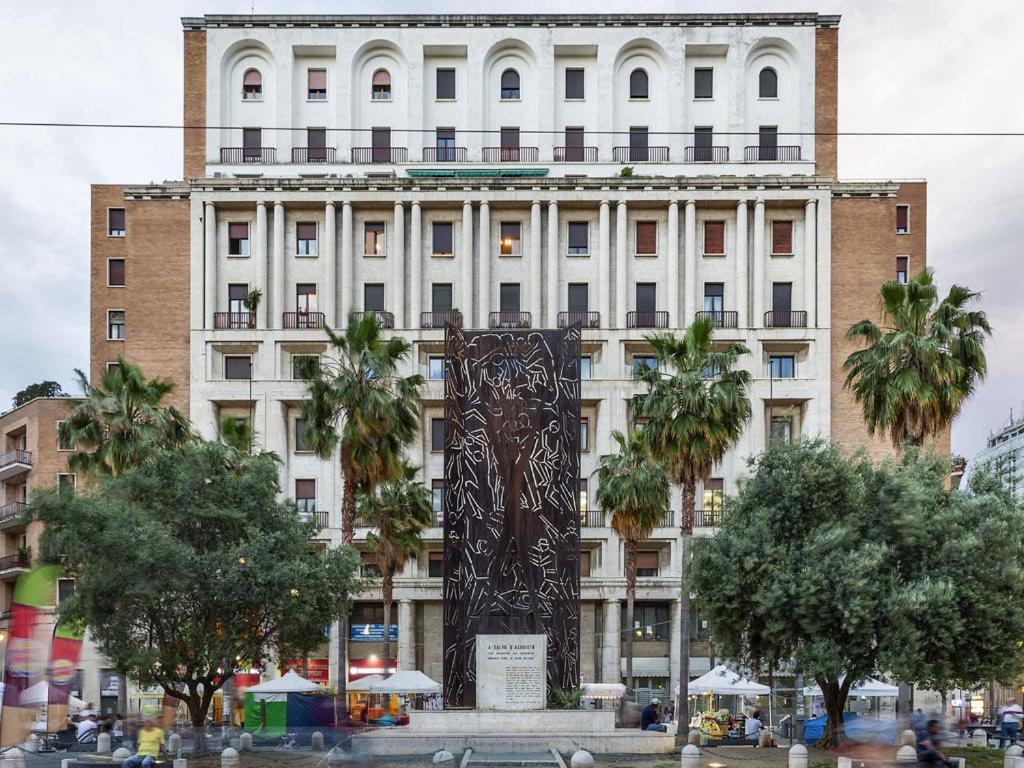 Boutique Piazza Carita
